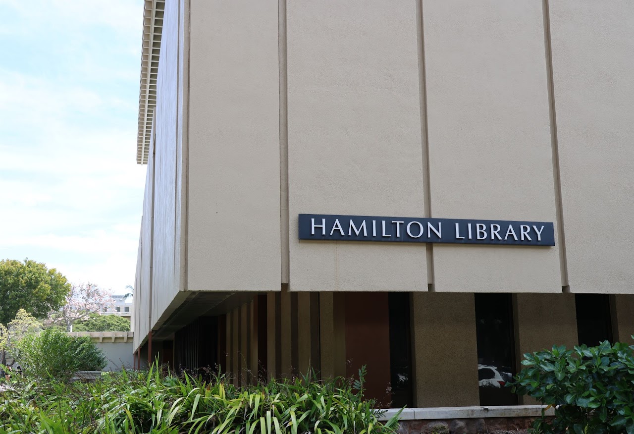 UH Mānoa Hamilton Library